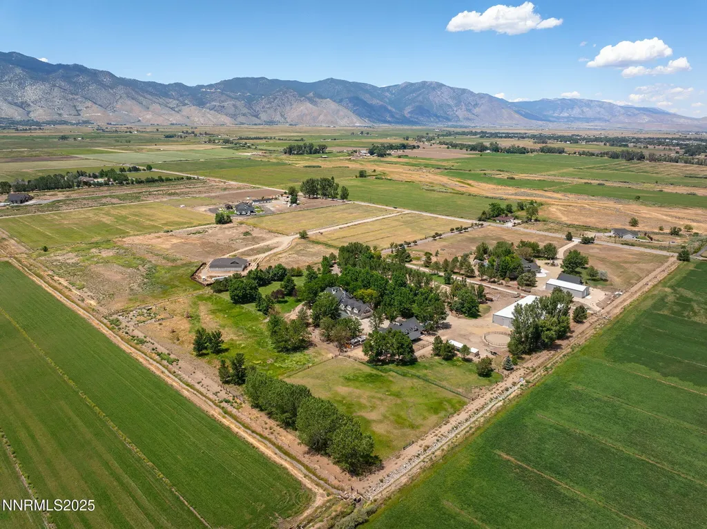 1141 Waterloo Gardnerville NV 89460