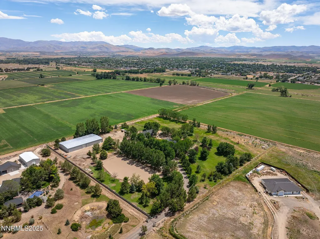 1141 Waterloo Gardnerville NV 89460
