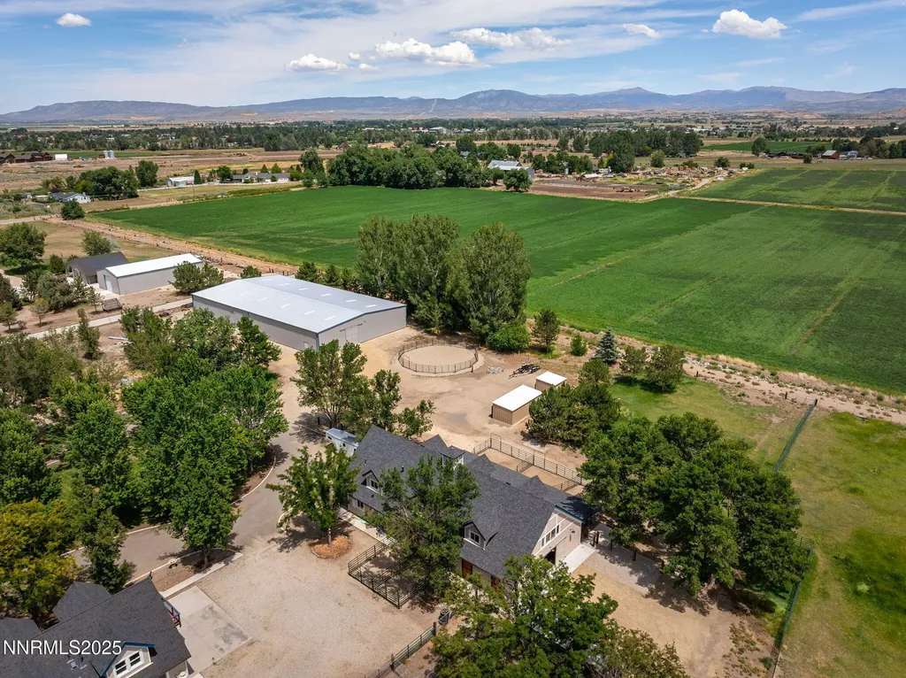 1141 Waterloo Gardnerville NV 89460