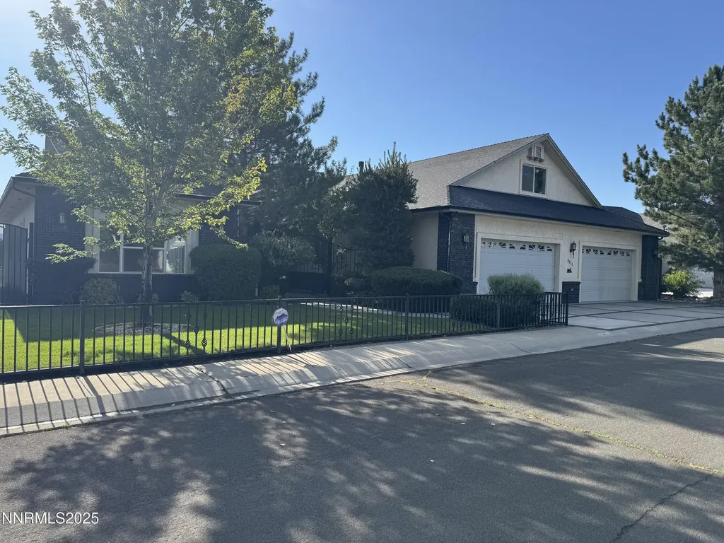 2511 Simons Carson City NV 89703