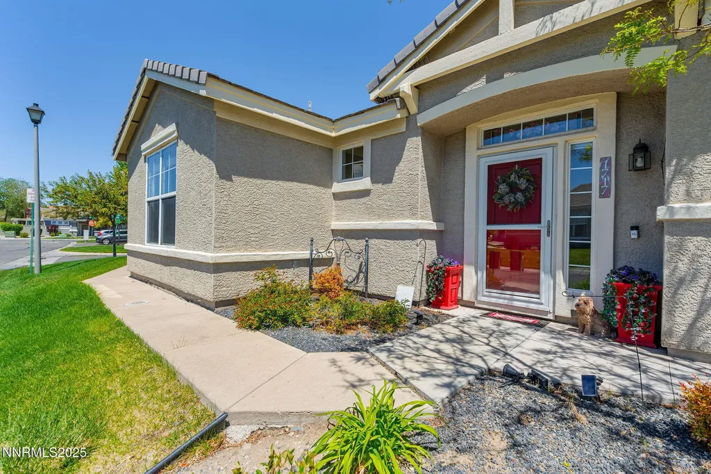 1717 Burwood Reno NV 89521