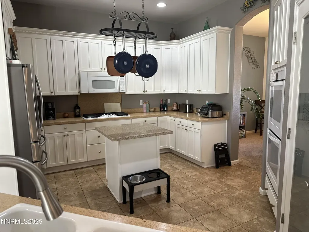 460 Mystic Mountain Sparks NV 89441
