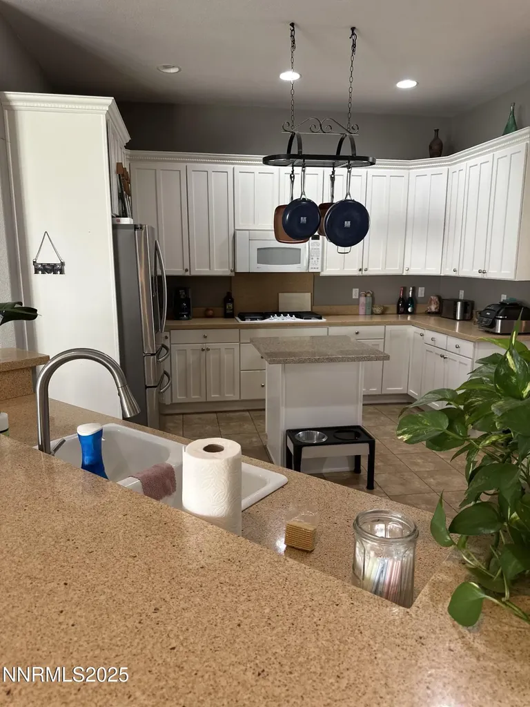 460 Mystic Mountain Sparks NV 89441