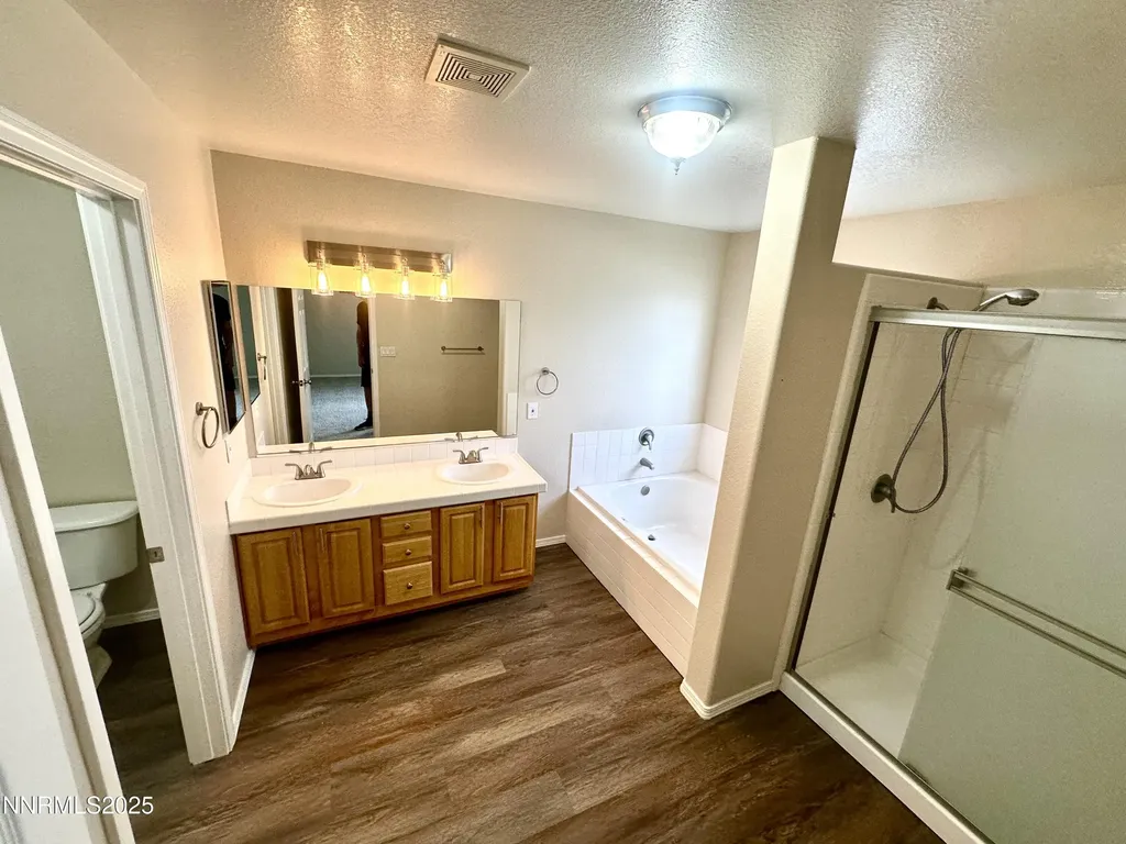 1359 Nightingale Spanish Springs NV 89441