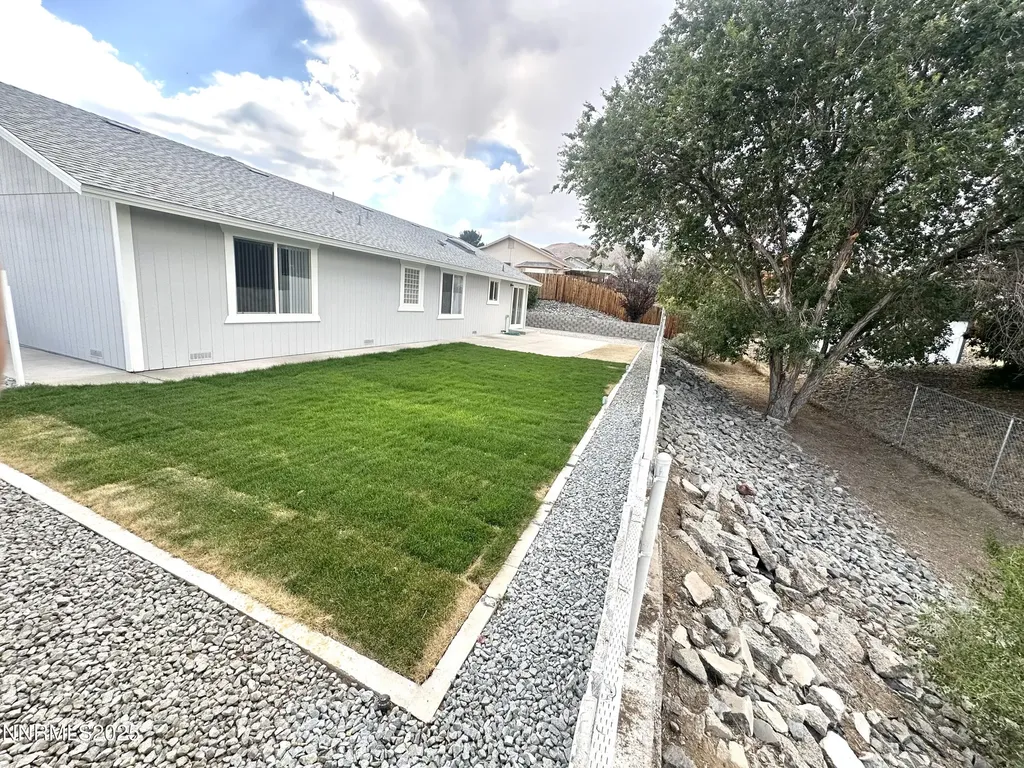1359 Nightingale Spanish Springs NV 89441
