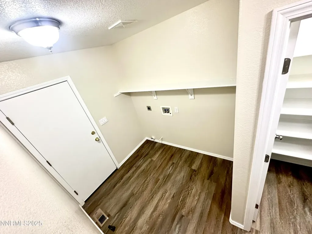 1359 Nightingale Spanish Springs NV 89441
