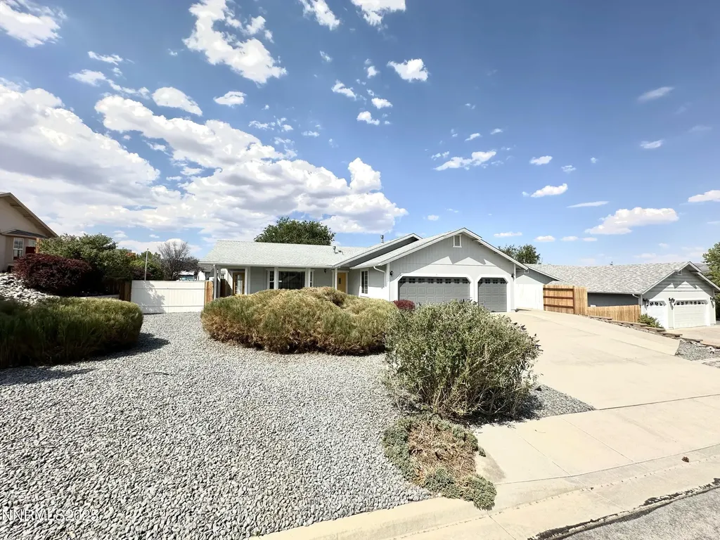 1359 Nightingale Spanish Springs NV 89441