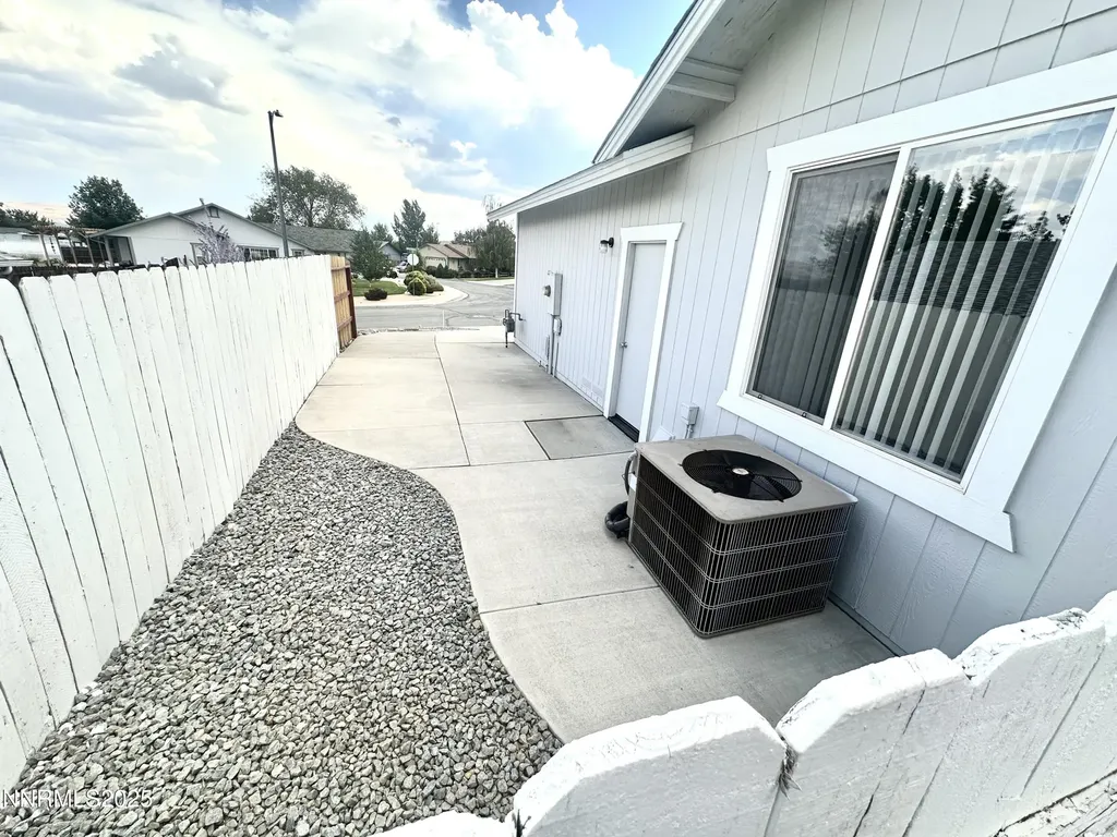 1359 Nightingale Spanish Springs NV 89441