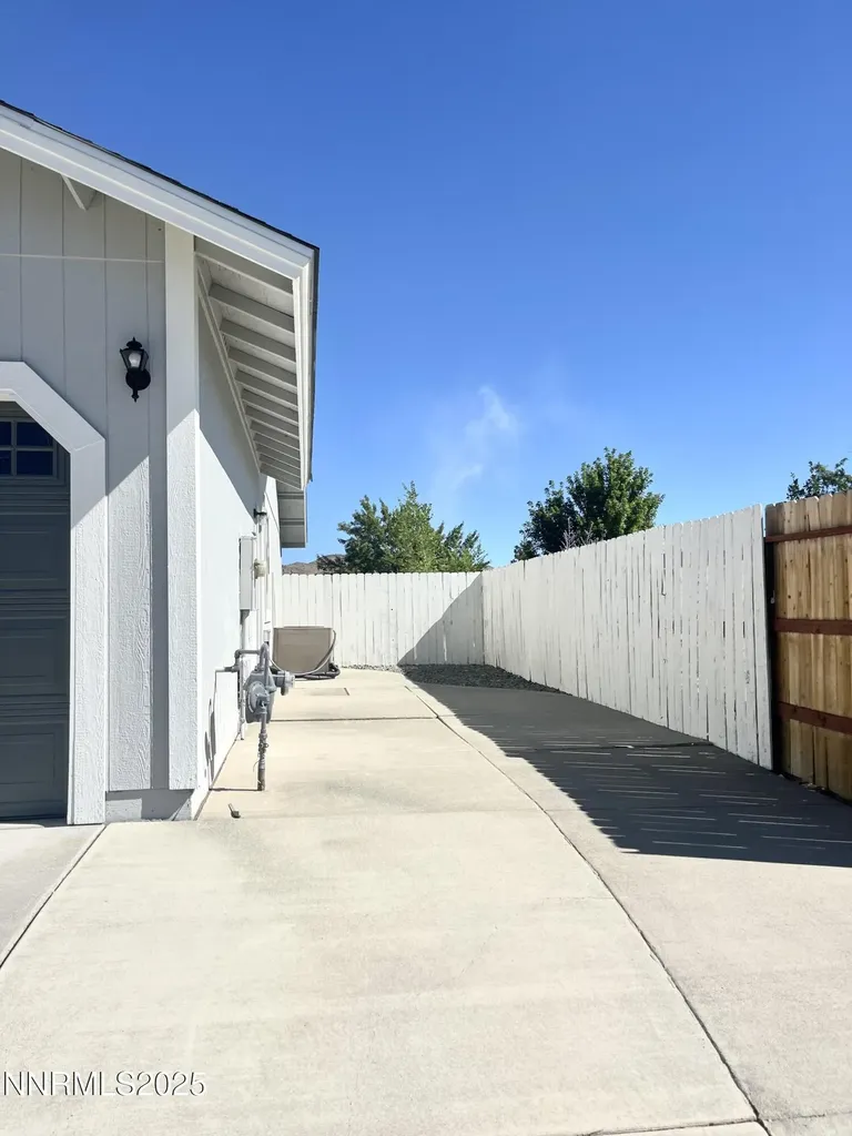 1359 Nightingale Spanish Springs NV 89441