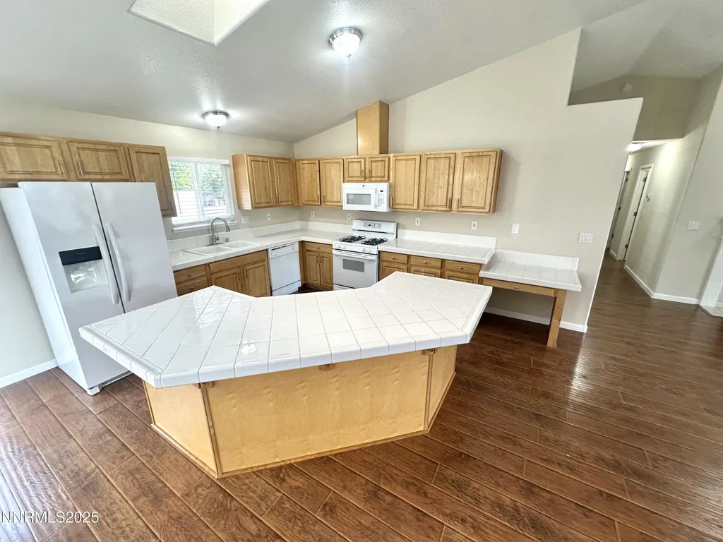 1359 Nightingale Spanish Springs NV 89441