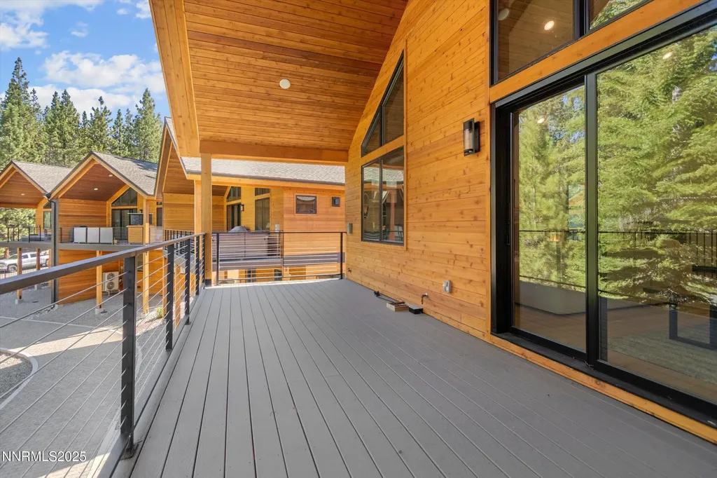 160 Sierra Colina Stateline NV 89449