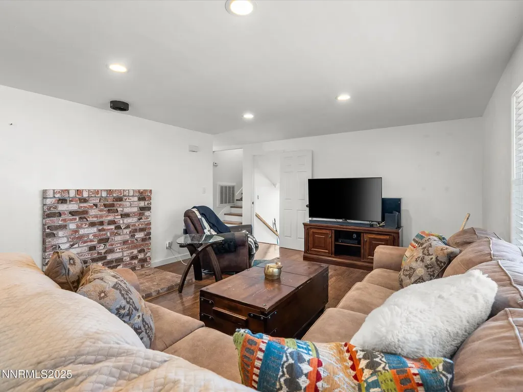 50 Spring Mountain Sparks NV 89436