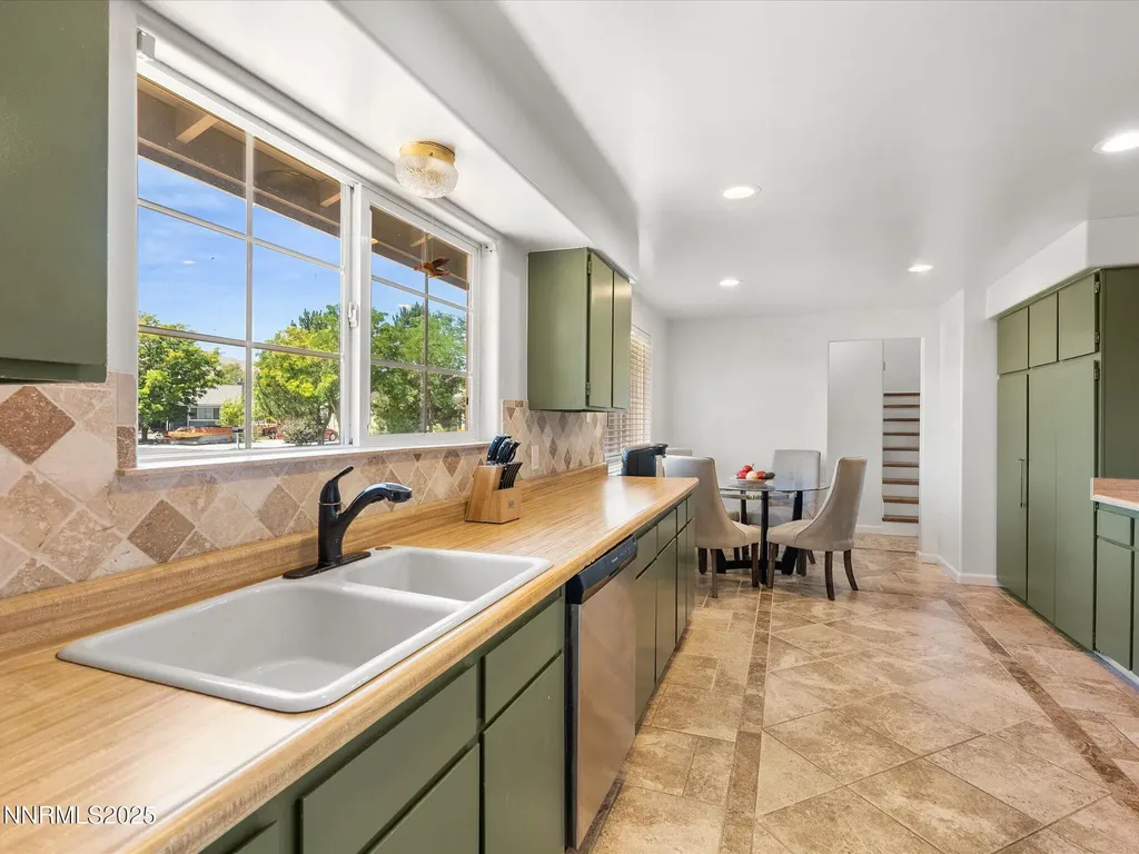 50 Spring Mountain Sparks NV 89436