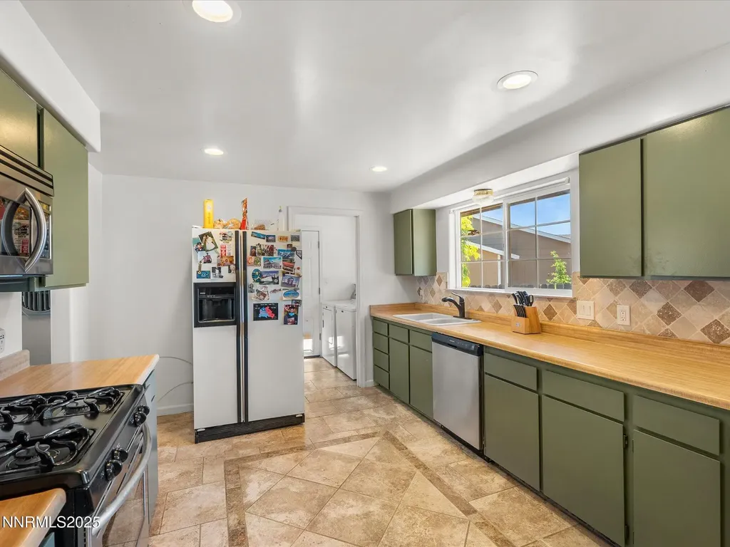 50 Spring Mountain Sparks NV 89436