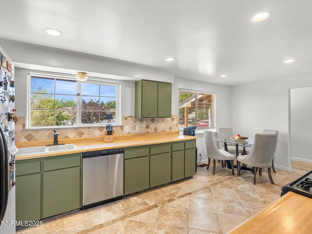 50 Spring Mountain Sparks NV 89436