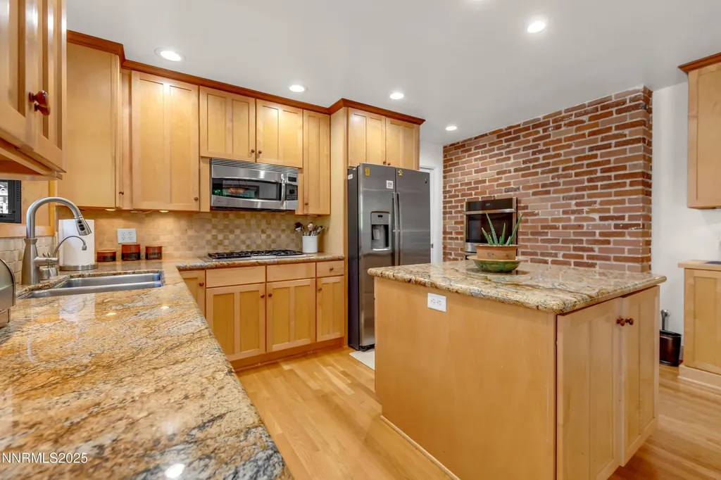 1145 Alpine Reno NV 89509