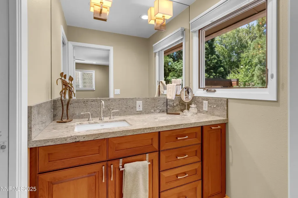 1145 Alpine Reno NV 89509