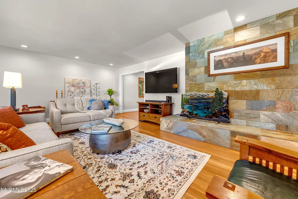 1145 Alpine Reno NV 89509
