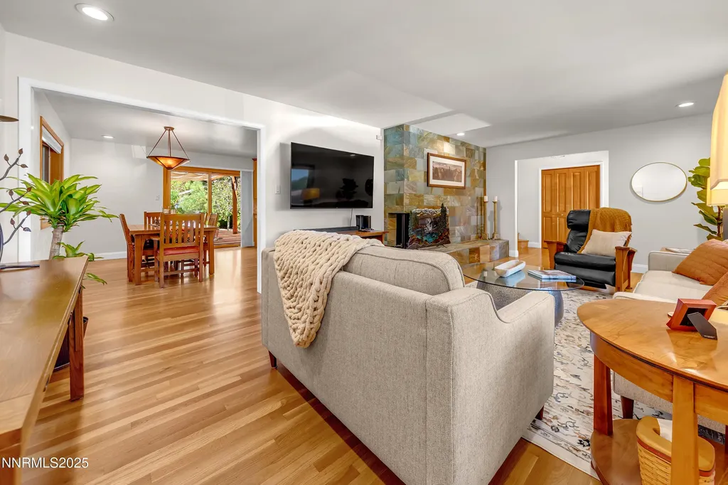 1145 Alpine Reno NV 89509