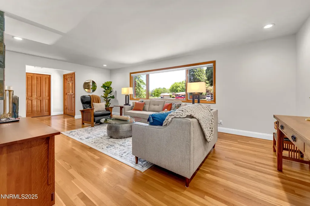 1145 Alpine Reno NV 89509