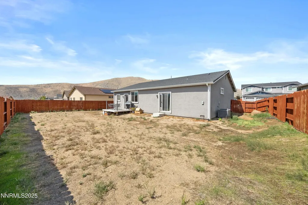 18628 Crystal Peak Cold Springs NV 89508