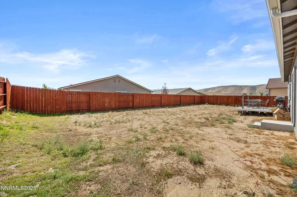 18628 Crystal Peak Cold Springs NV 89508