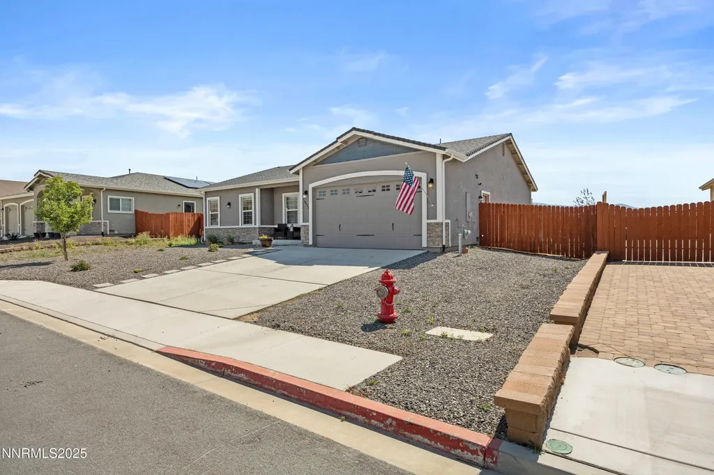 18628 Crystal Peak Cold Springs NV 89508