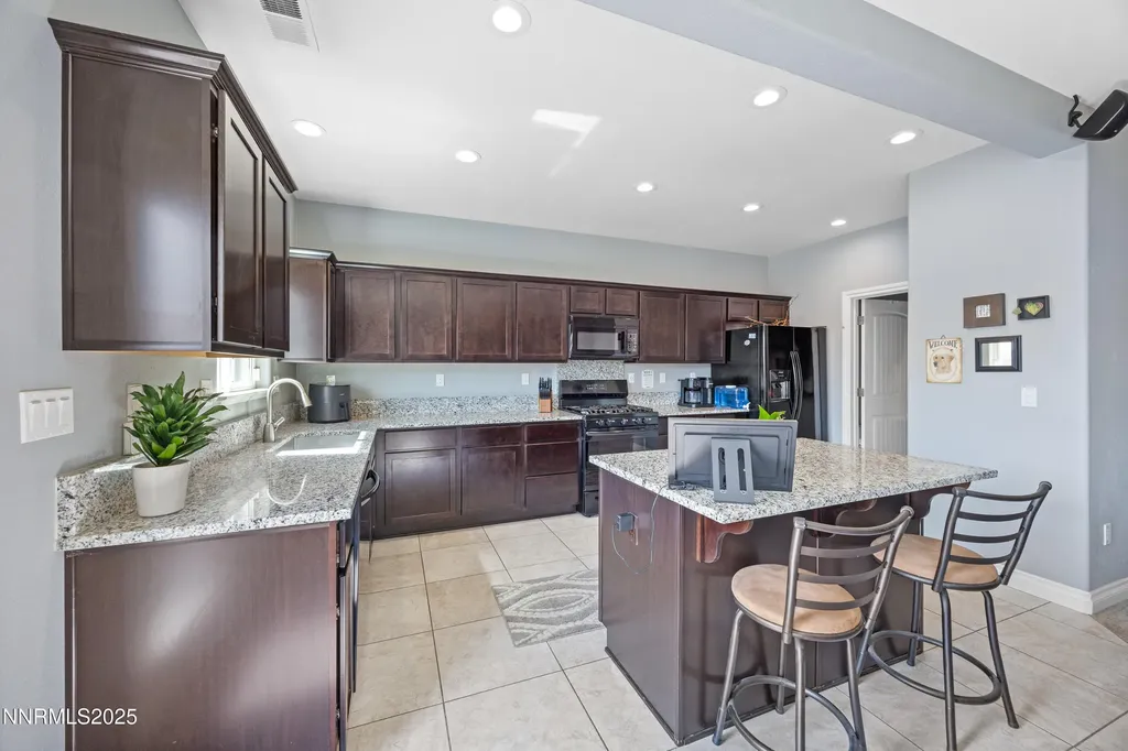 18628 Crystal Peak Cold Springs NV 89508