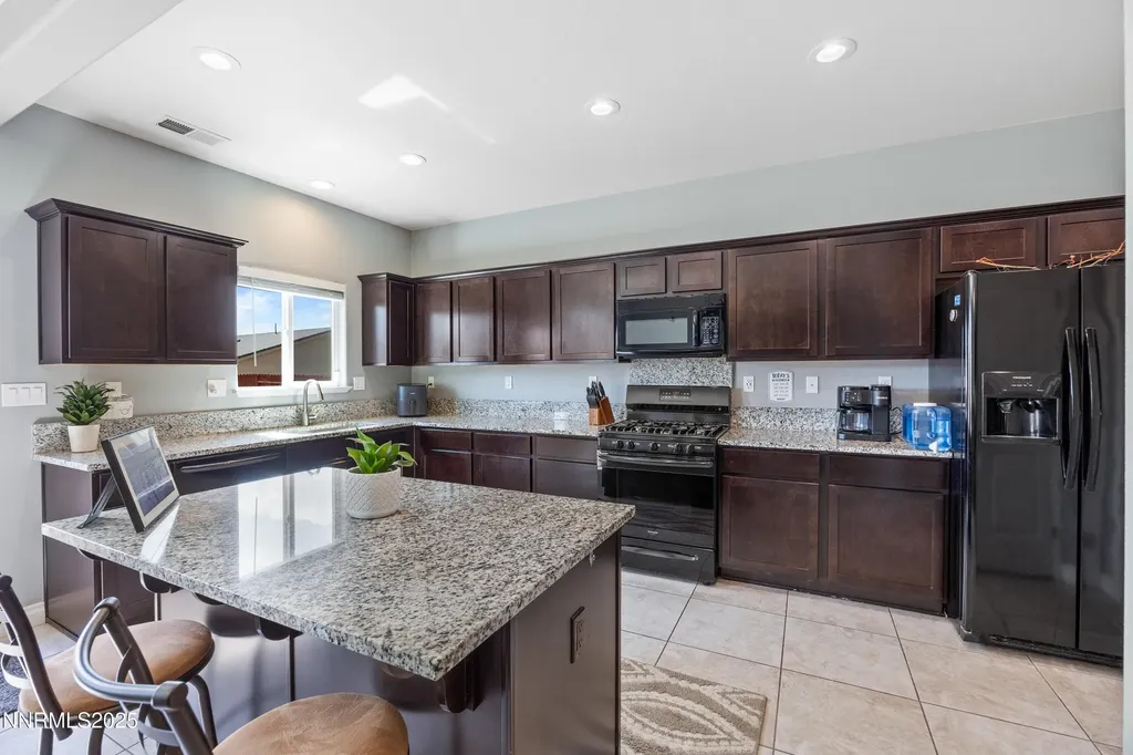 18628 Crystal Peak Cold Springs NV 89508