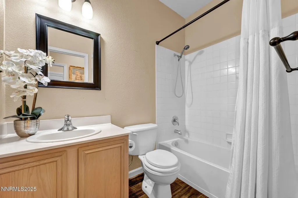 9976 Grand Falls Reno NV 89506