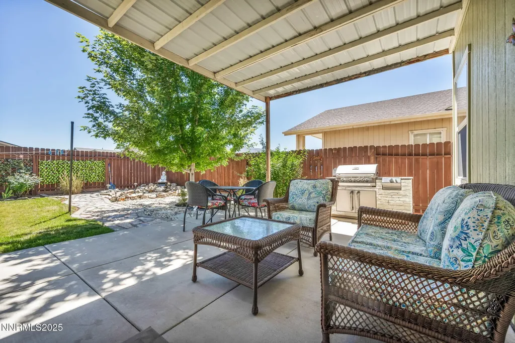 9976 Grand Falls Reno NV 89506