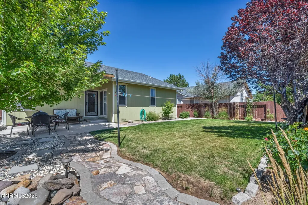9976 Grand Falls Reno NV 89506