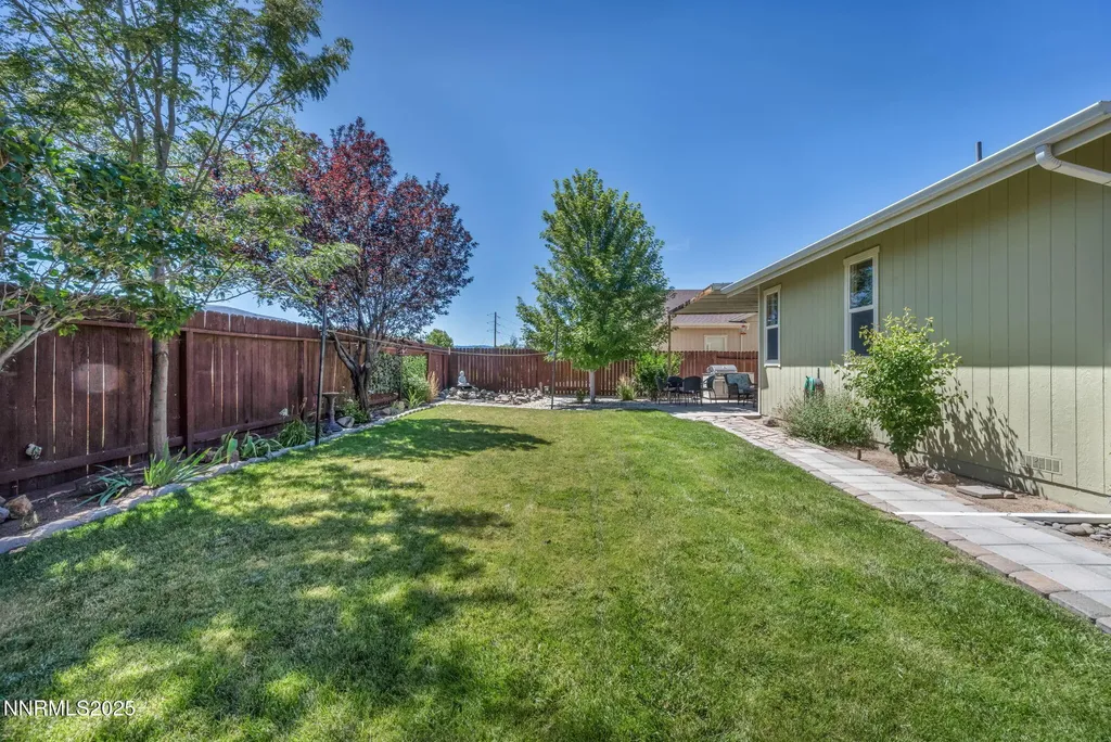 9976 Grand Falls Reno NV 89506
