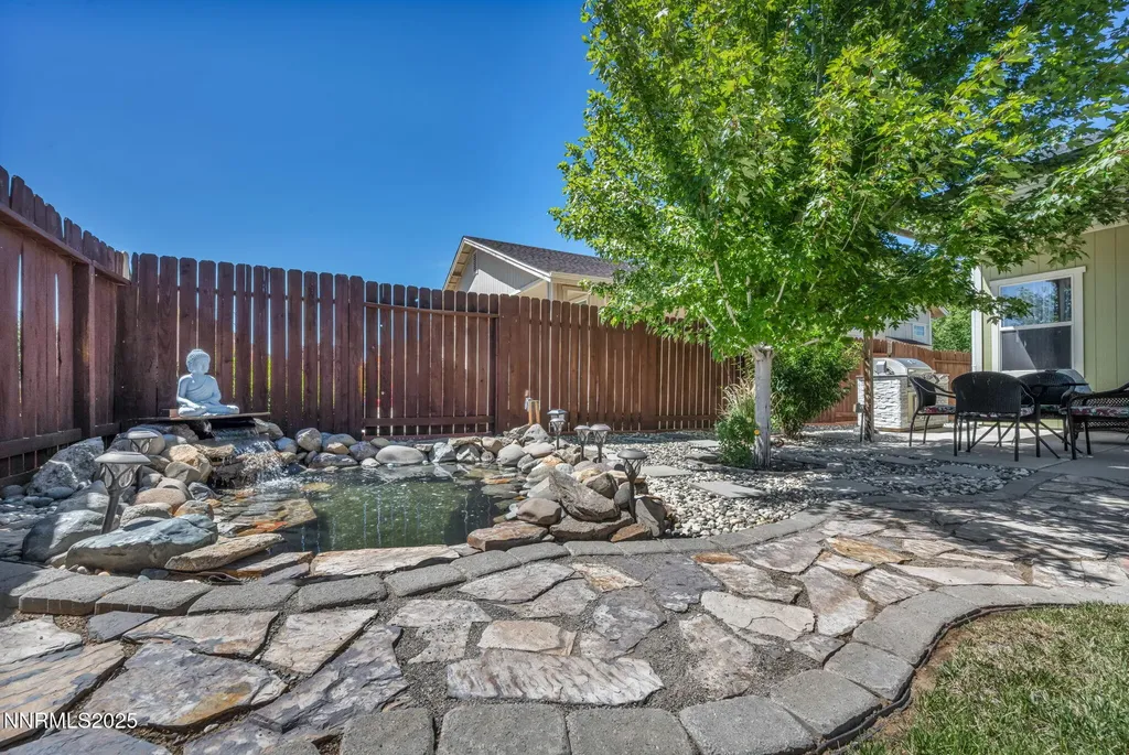 9976 Grand Falls Reno NV 89506