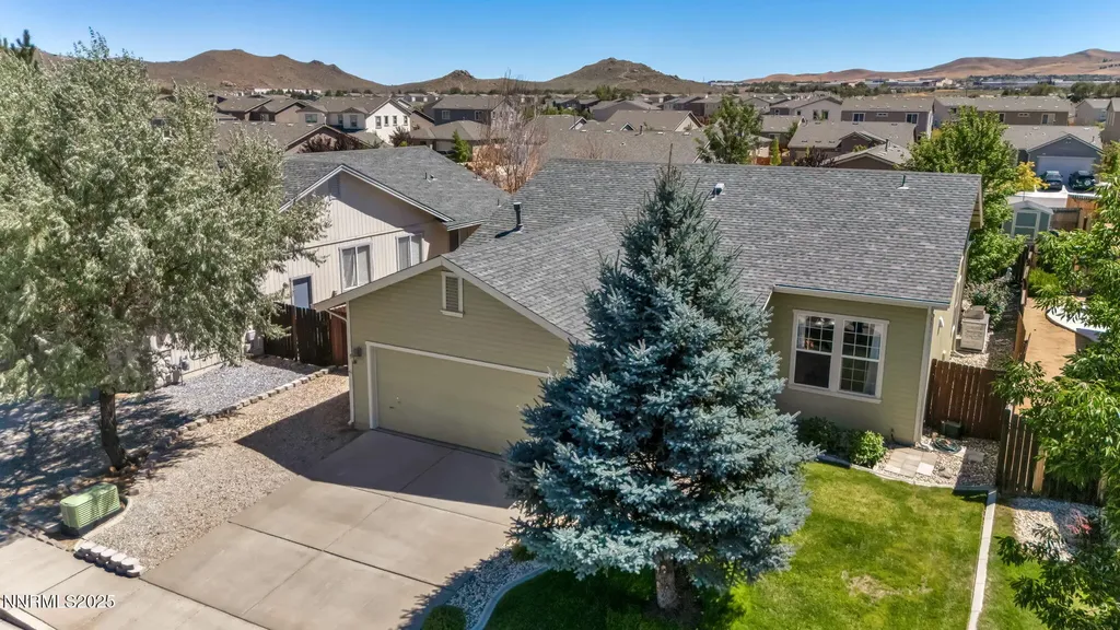 9976 Grand Falls Reno NV 89506