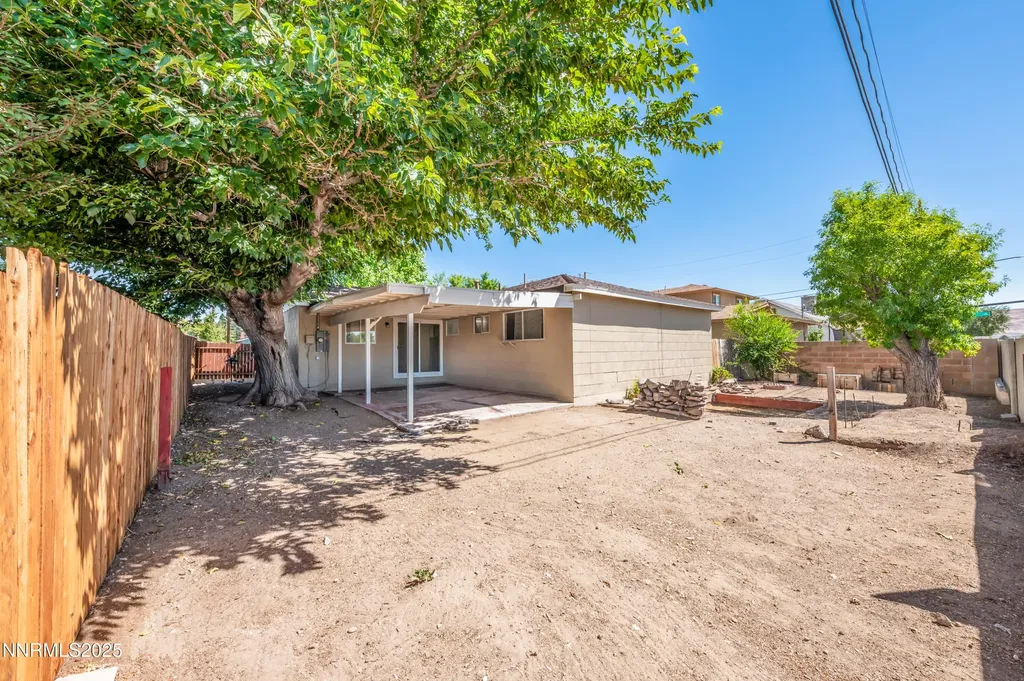 465 Lenwood Drive Sparks NV 89431