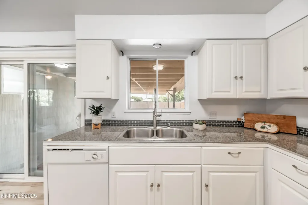 465 Lenwood Drive Sparks NV 89431