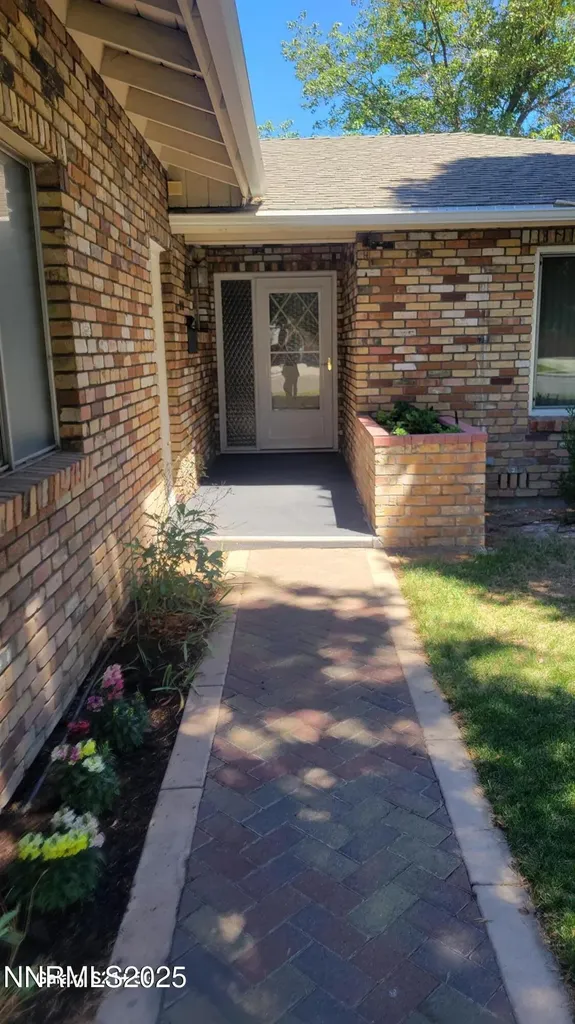 1010 Winnie Carson City NV 89701