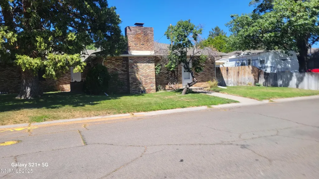 1010 Winnie Carson City NV 89701