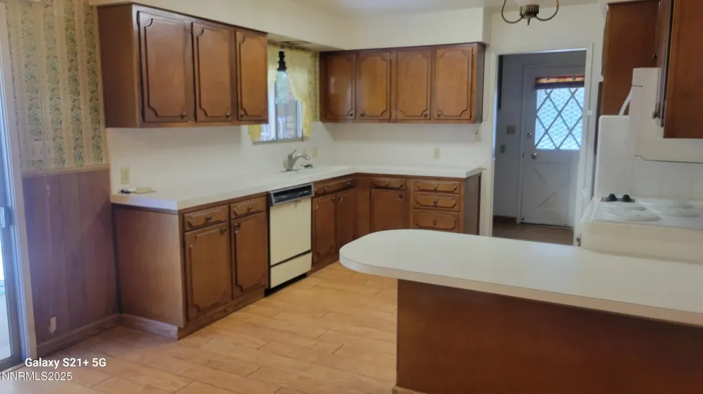 1010 Winnie Carson City NV 89701