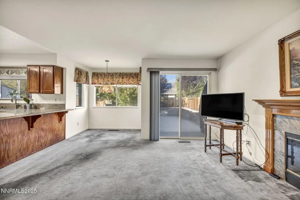 1701 Lantana Minden NV 89423