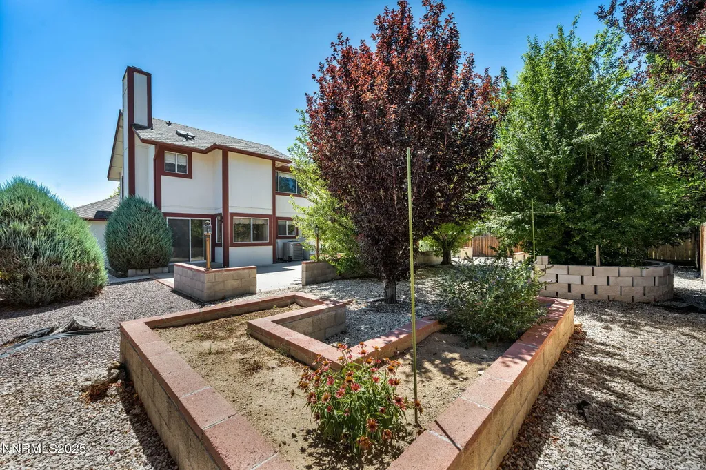 1701 Lantana Minden NV 89423