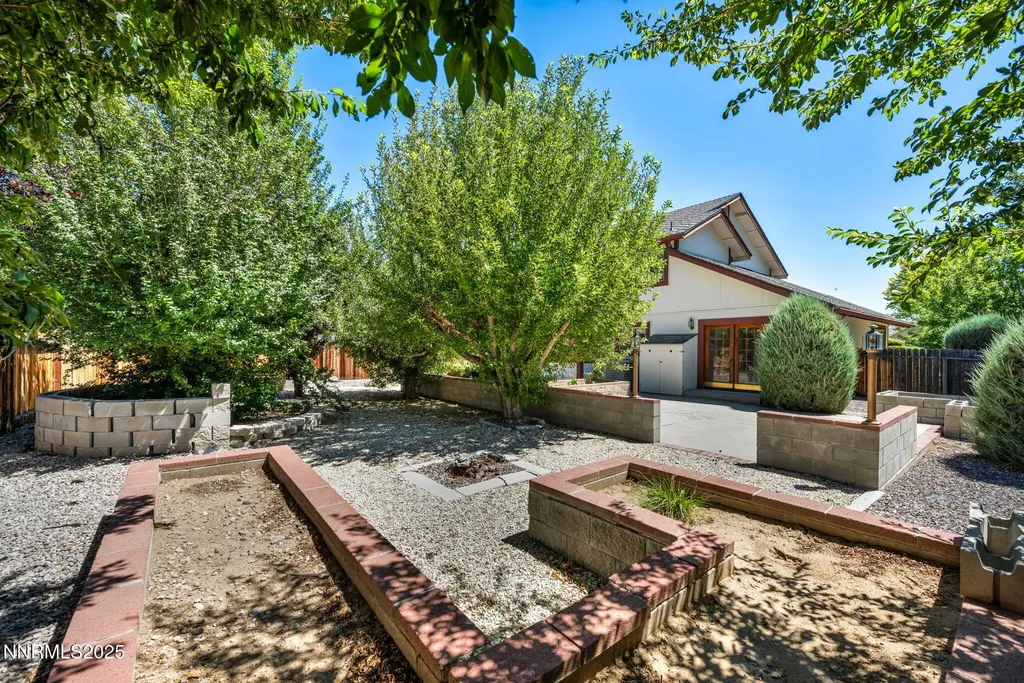 1701 Lantana Minden NV 89423