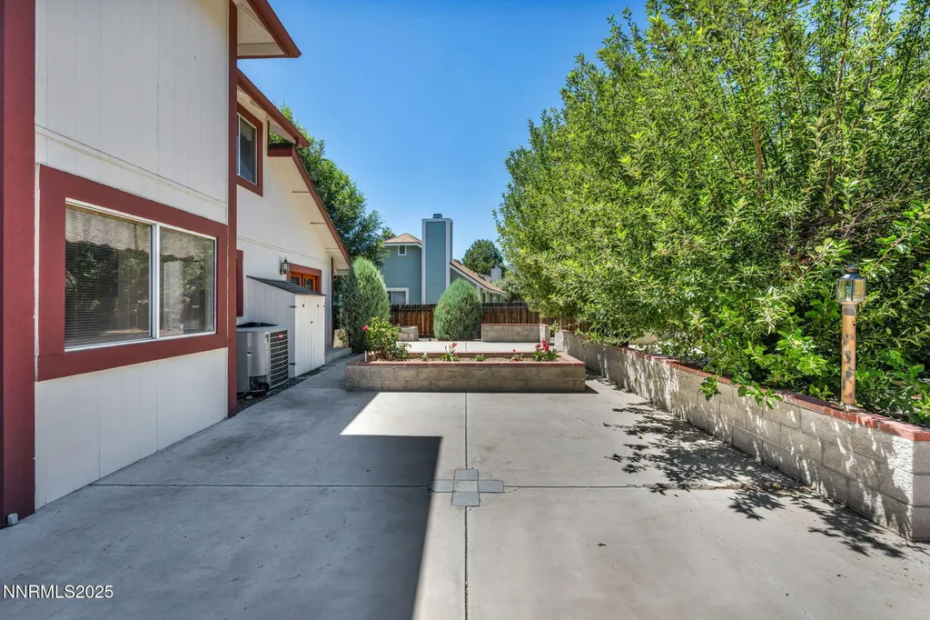 1701 Lantana Minden NV 89423