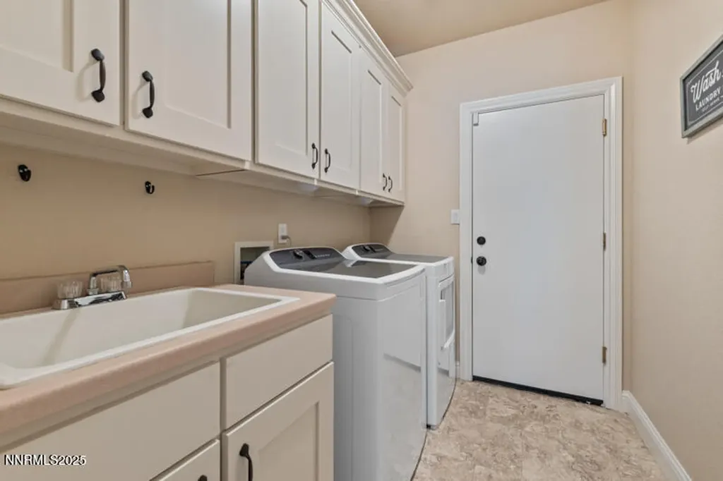 2163 3 Wood Reno NV 89523