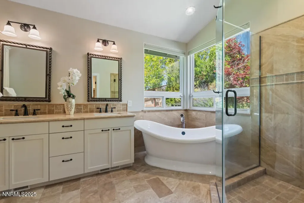 2163 3 Wood Reno NV 89523