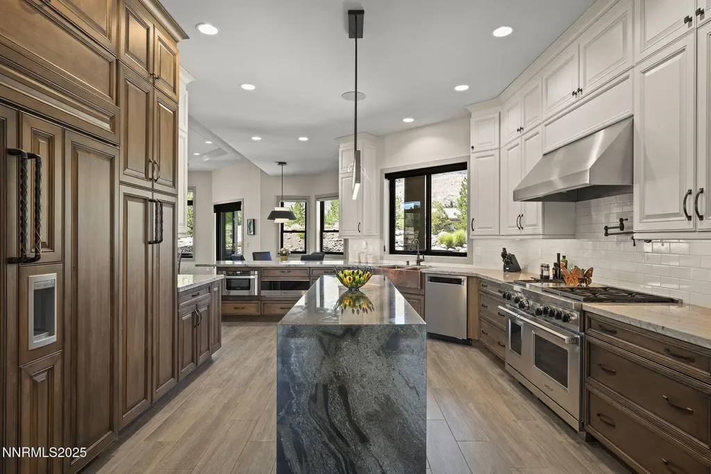 6177 Featherstone Reno NV 89511