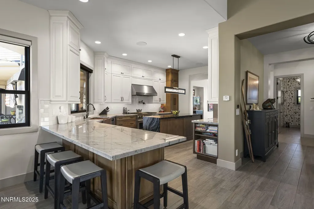6177 Featherstone Reno NV 89511