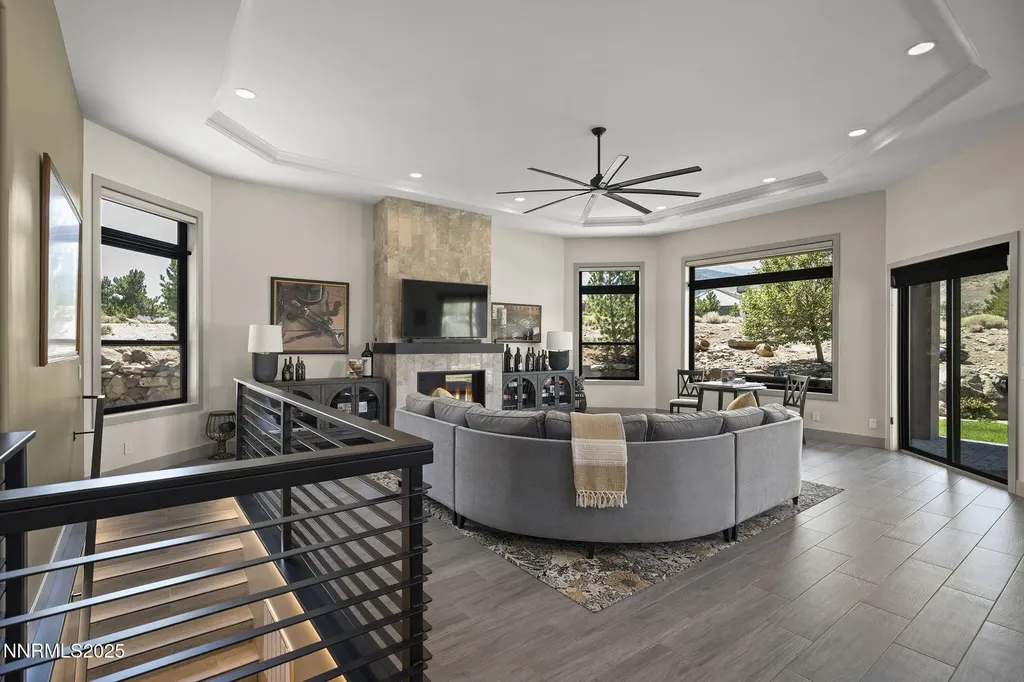 6177 Featherstone Reno NV 89511