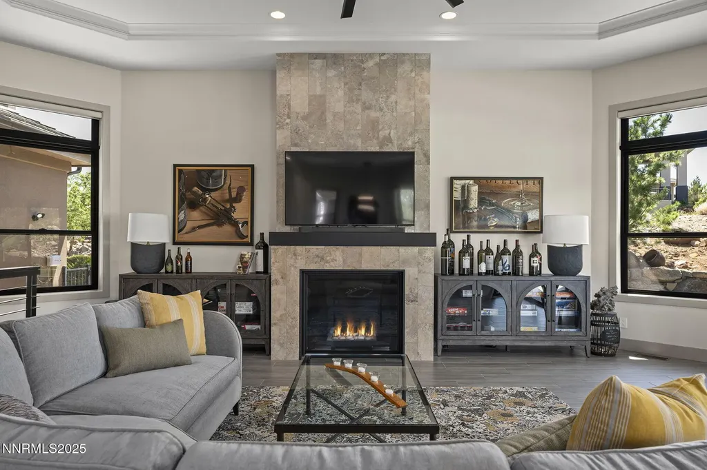 6177 Featherstone Reno NV 89511